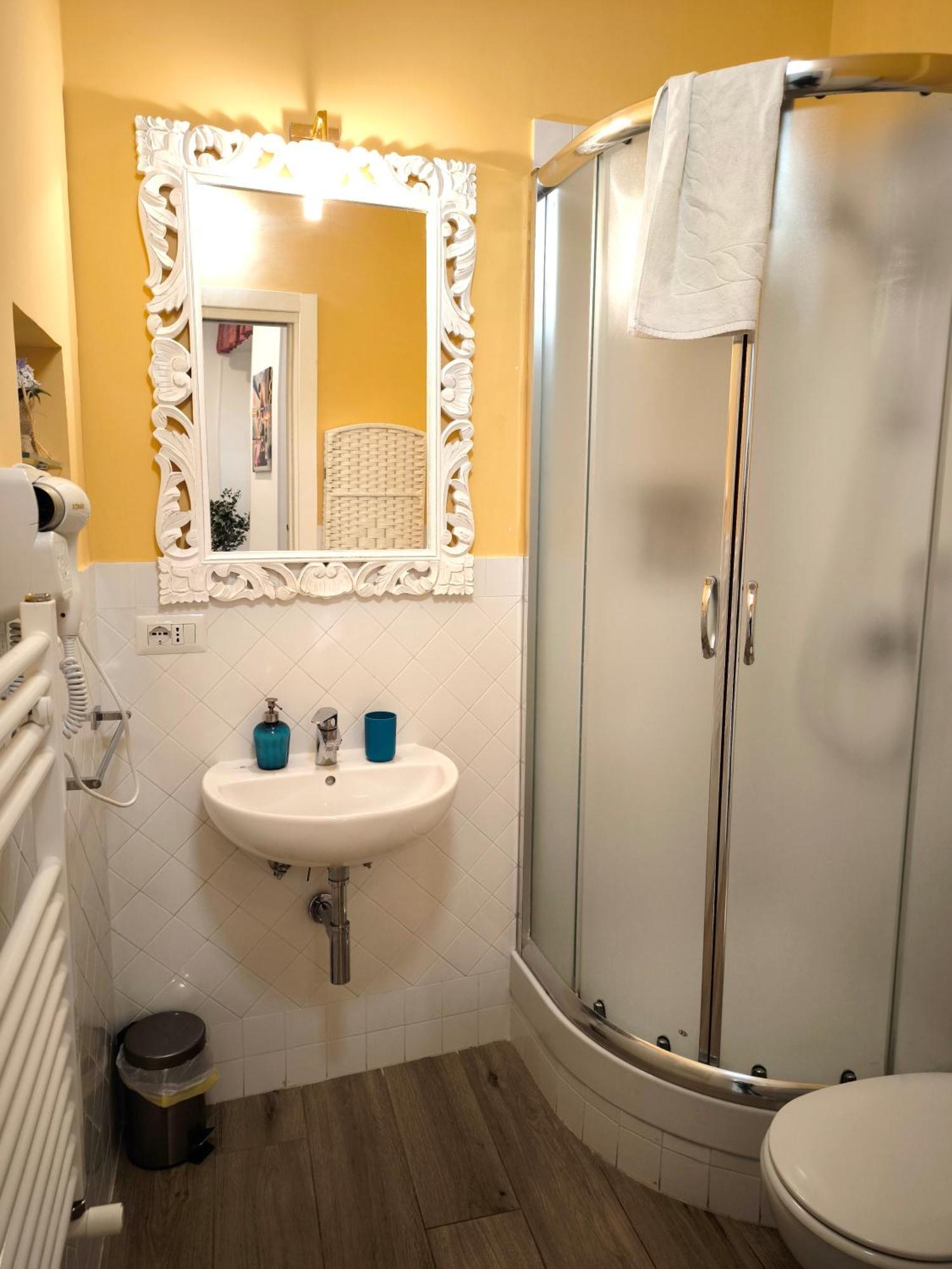 Agora Singola Con Bagno Privato Adiacente Bed and Breakfast Neapel Exteriör bild